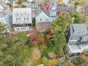 29 High St, Marblehead MA 01945