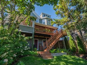 29 High St, Marblehead MA 01945