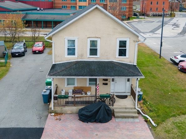 23 Ash St, Clinton MA 01510