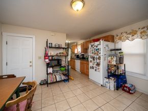 23 Ash St, Clinton MA 01510