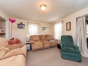 23 Ash St, Clinton MA 01510