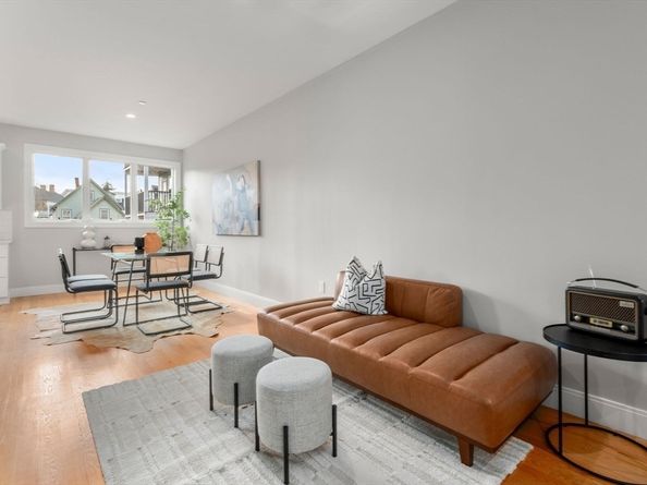 123-125 Centre St TH4, Boston MA 02124