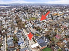 123-125 Centre St TH4, Boston MA 02124