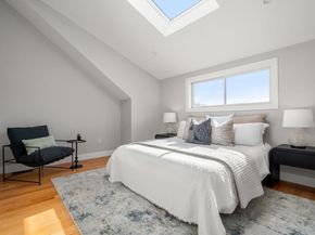 123-125 Centre St TH4, Boston MA 02124