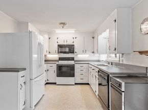 927 Main St, Acton MA 01720