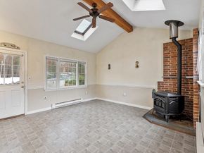 927 Main St, Acton MA 01720