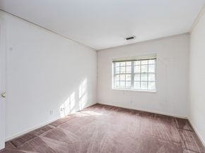 108 Lake Shore Rd 4, Boston MA 02135