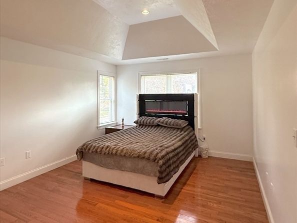 6 White Ln, Middleton MA 01949