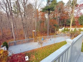 6 White Ln, Middleton MA 01949