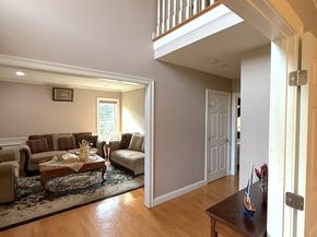 6 White Ln, Middleton MA 01949