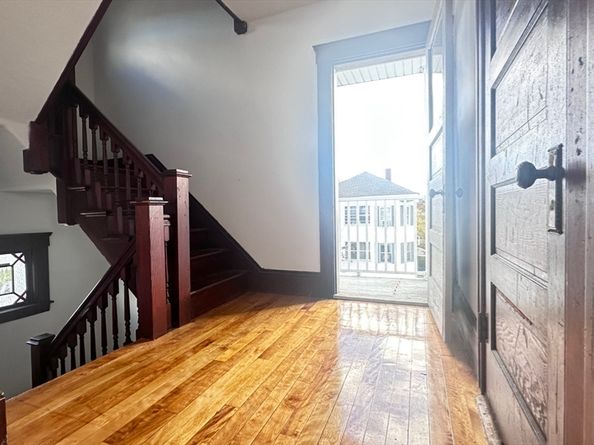 3 Bowker St, Worcester MA 01604