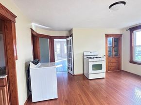 3 Bowker St, Worcester MA 01604