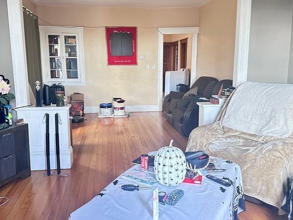 3 Bowker St, Worcester MA 01604