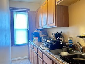 3 Bowker St, Worcester MA 01604