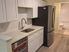 10 Beals Cove Rd C, Hingham MA 02043