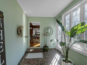 55 Fiske Hill Rd, Sturbridge MA 01566