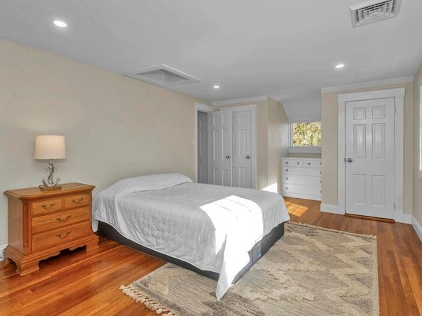 55 Fiske Hill Rd, Sturbridge MA 01566