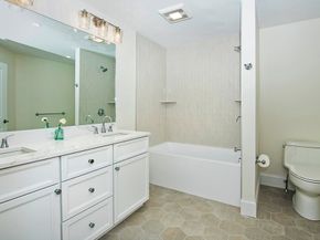 21 Clubview Dr 21, Andover MA 01810