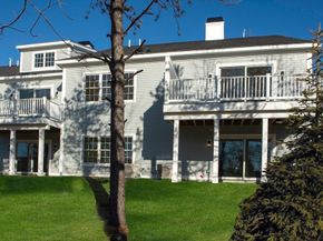 21 Clubview Dr 21, Andover MA 01810