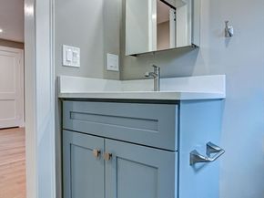 60 Warwick Dr, Westwood MA 02090