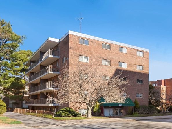 995 Massachusetts Avenue 404, Arlington MA 02476