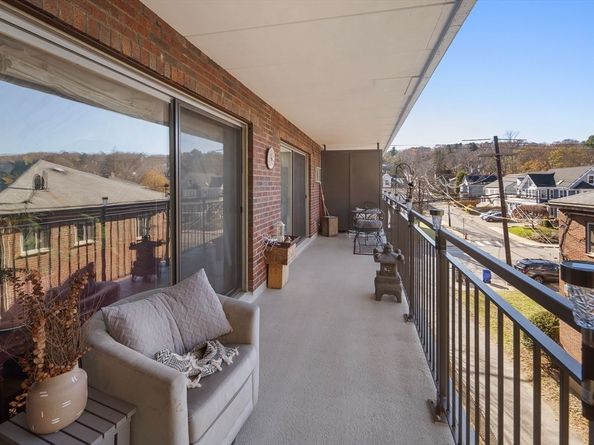 995 Massachusetts Avenue 404, Arlington MA 02476