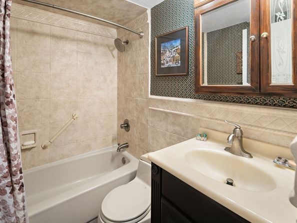 995 Massachusetts Avenue 404, Arlington MA 02476