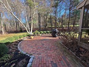 23 Algonquin Road, Medfield MA 02052