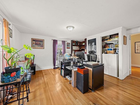 17 Wright Street, Woburn MA 01801