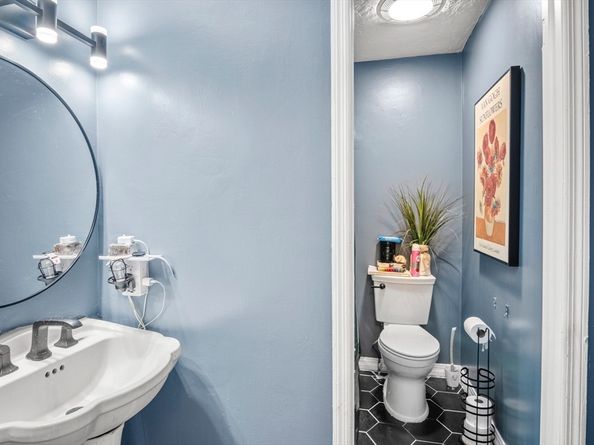 16 Ward Farm Circle, Worcester MA 01602