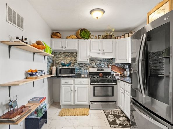 16 Ward Farm Circle, Worcester MA 01602