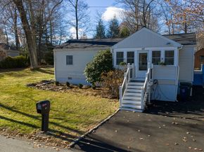 68 Upland Rd, Marlborough MA 01752