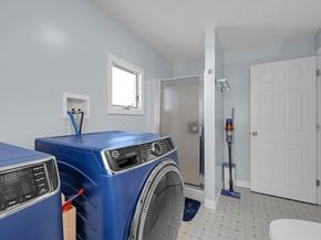 68 Upland Rd, Marlborough MA 01752