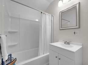 68 Upland Rd, Marlborough MA 01752