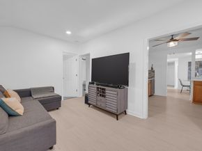 68 Upland Rd, Marlborough MA 01752