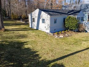 68 Upland Rd, Marlborough MA 01752