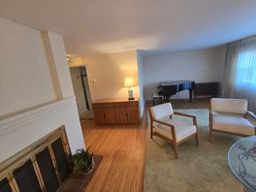 168 Twinbrooke Dr, Holden MA 01520