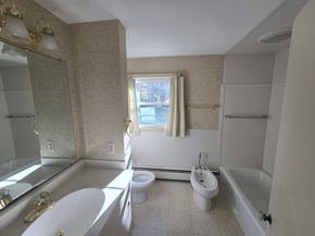 168 Twinbrooke Dr, Holden MA 01520