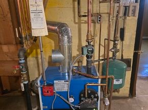 168 Twinbrooke Dr, Holden MA 01520