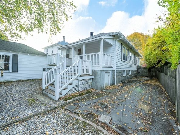 10 White St, Quincy MA 02169