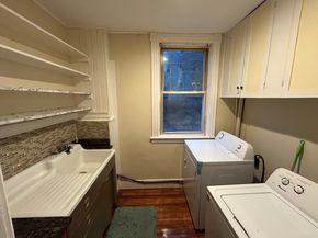 23 Lakewood St, Worcester MA 01603