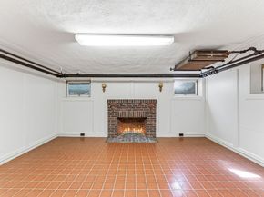 46 Acacia Ave, Newton MA 02467