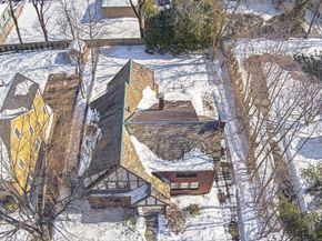 46 Acacia Ave, Newton MA 02467