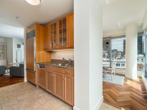 1 Avery St 17F, Boston MA 02111