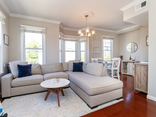 201 D St 2, Boston MA 02127