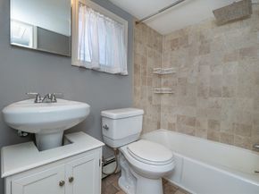 68 Beaver St, Salem MA 01970