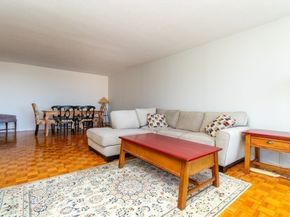 33 Pond Ave 1106, Brookline MA 02445