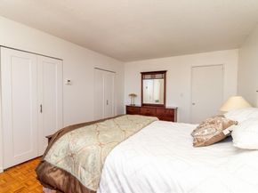 33 Pond Ave 1106, Brookline MA 02445