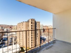 33 Pond Ave 1106, Brookline MA 02445