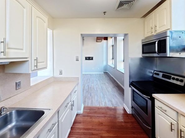 10 Linwood St 204, Malden MA 02148